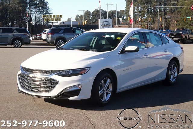 Used 2024 Chevrolet Malibu LT image 3
