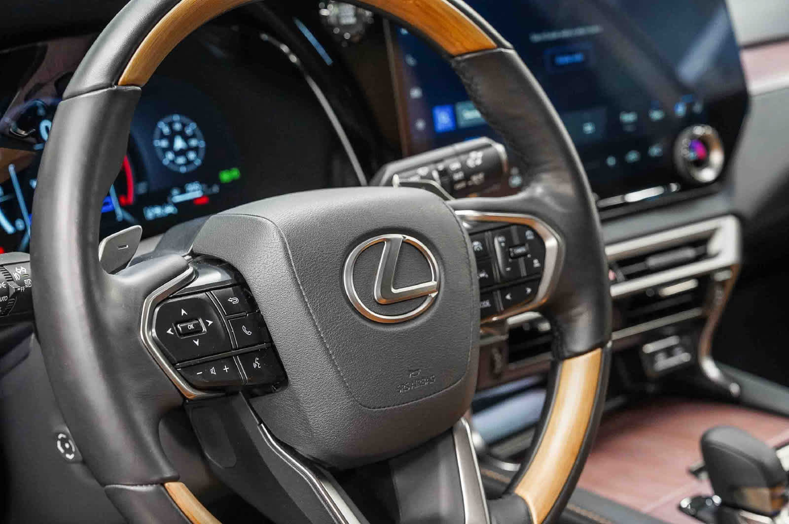 Used 2025 Lexus RX 350 Premium Plus w/ Accessory Package (K3) FWD image 21