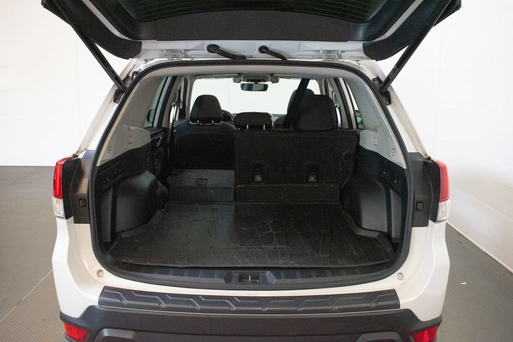 Used 2021 Subaru Forester Premium AWD/4WD image 25
