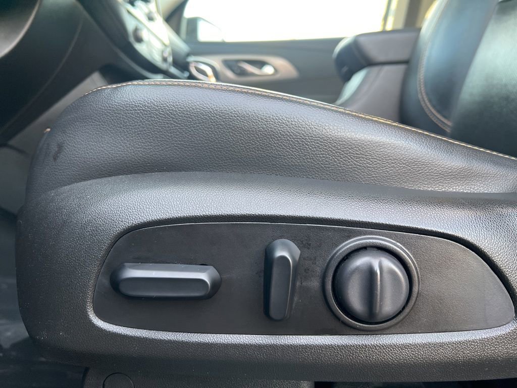 Used 2021 Chevrolet Traverse Premier w/ Redline Edition image 10