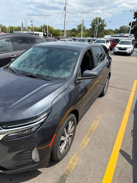 Used 2022 Chevrolet Equinox LT FWD image 3