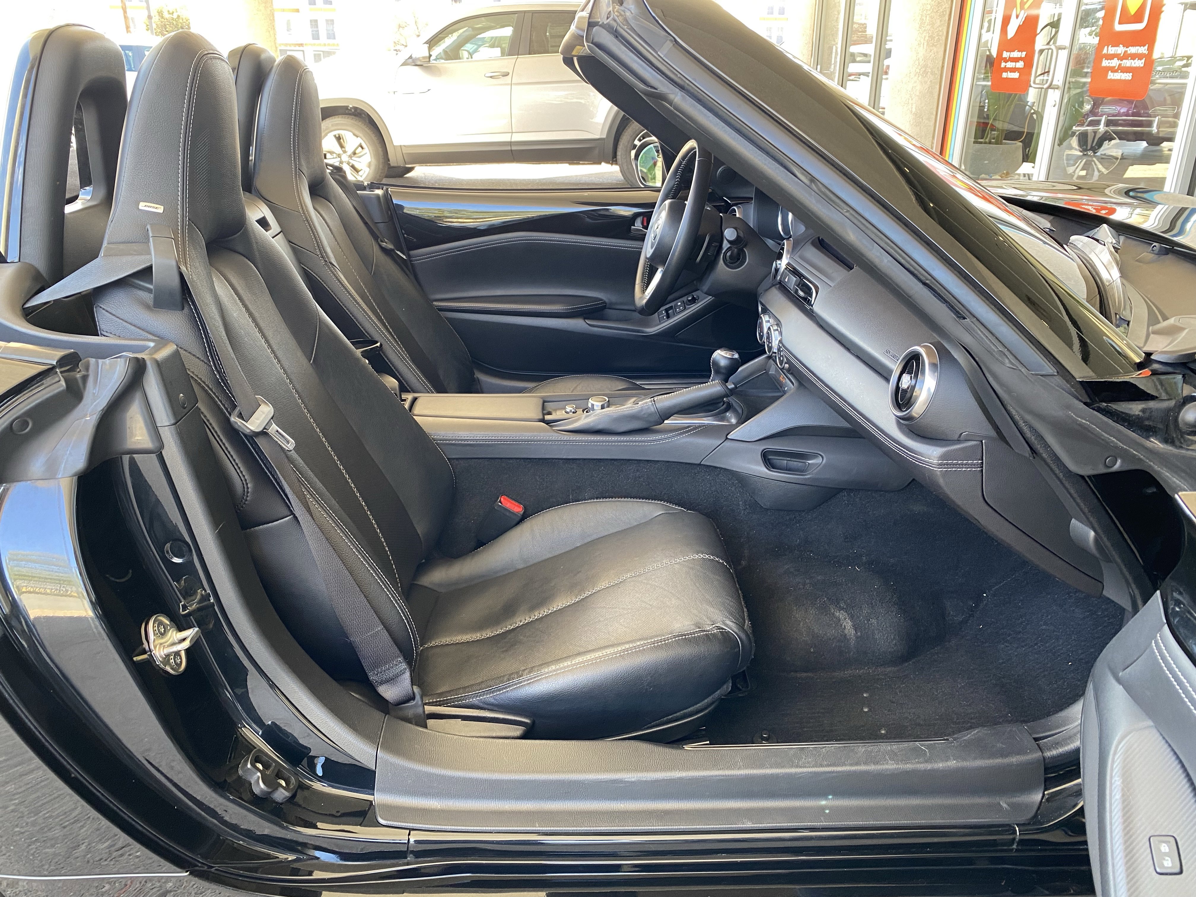 Used 2024 MAZDA MX-5 Miata Grand Touring w/ Weather Package image 32