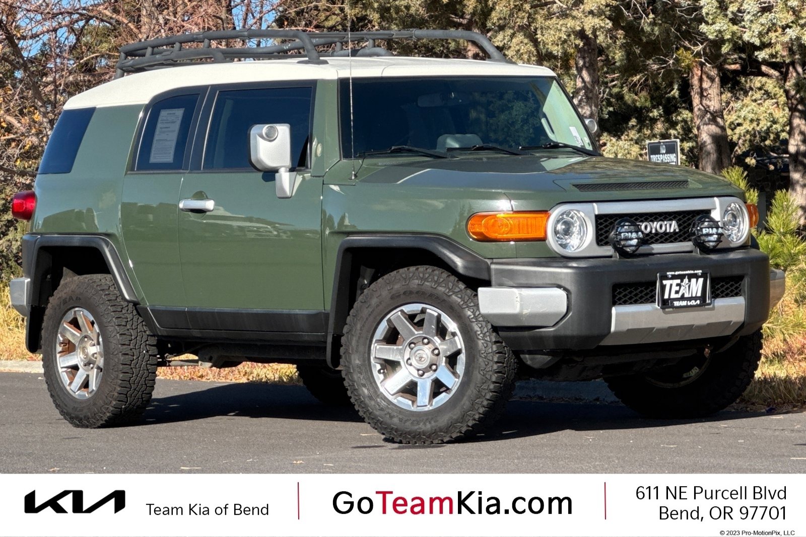 Used 2014 Toyota FJ Cruiser 4WD image 1