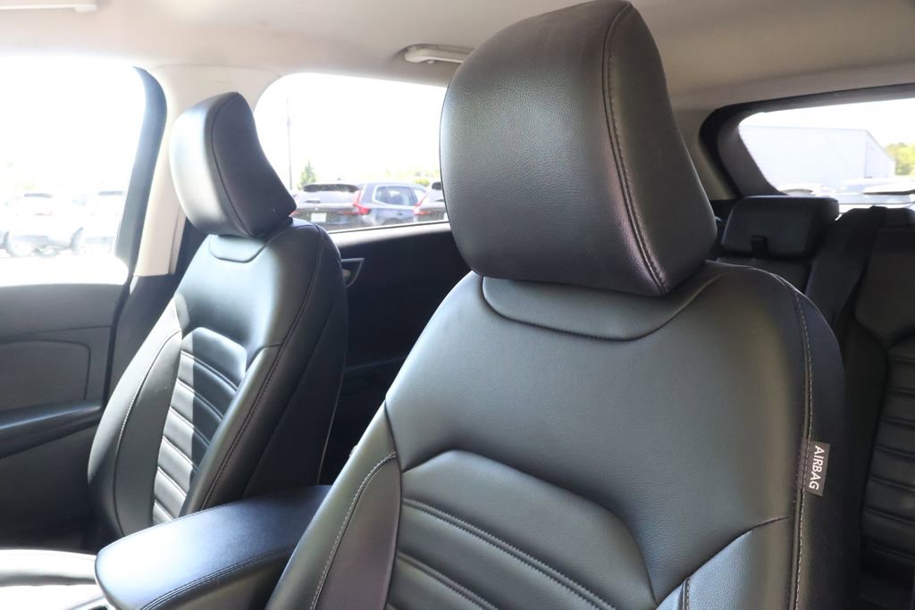 Used 2024 Ford Edge SEL AWD/4WD image 33