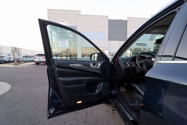 Used 2019 INFINITI QX60 Luxe w/ Essential Package image 25