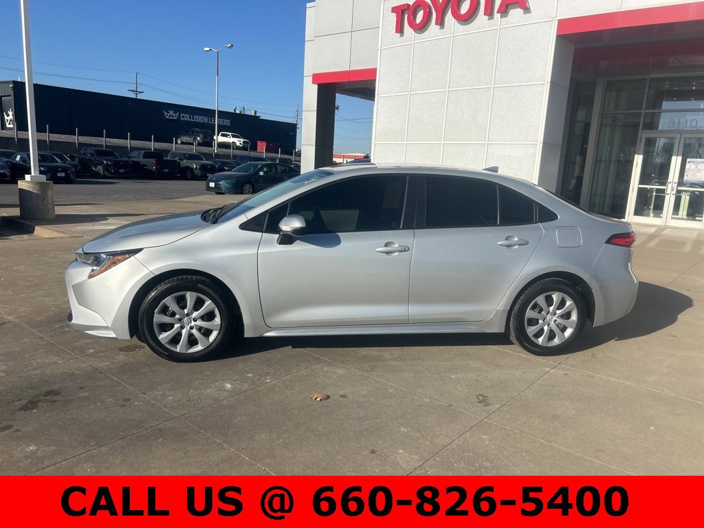 Certified 2022 Toyota Corolla LE image 5