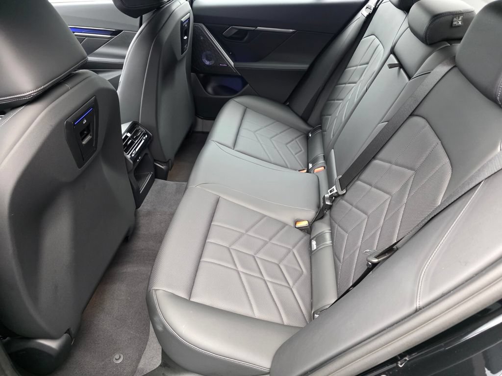 Used 2024 BMW i5 M60 w/ Premium Package AWD/4WD image 14
