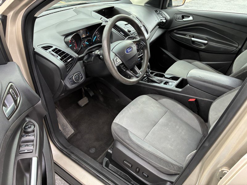 Used 2018 Ford Escape SE image 6