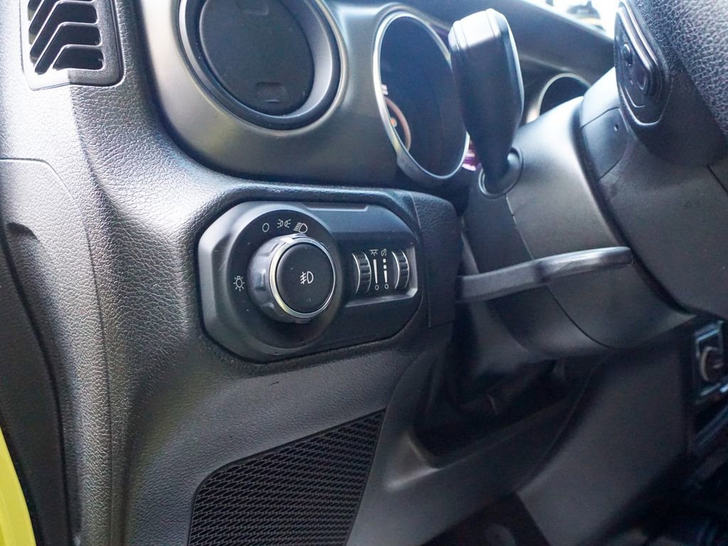 Used 2022 Jeep Wrangler Unlimited Sport image 15