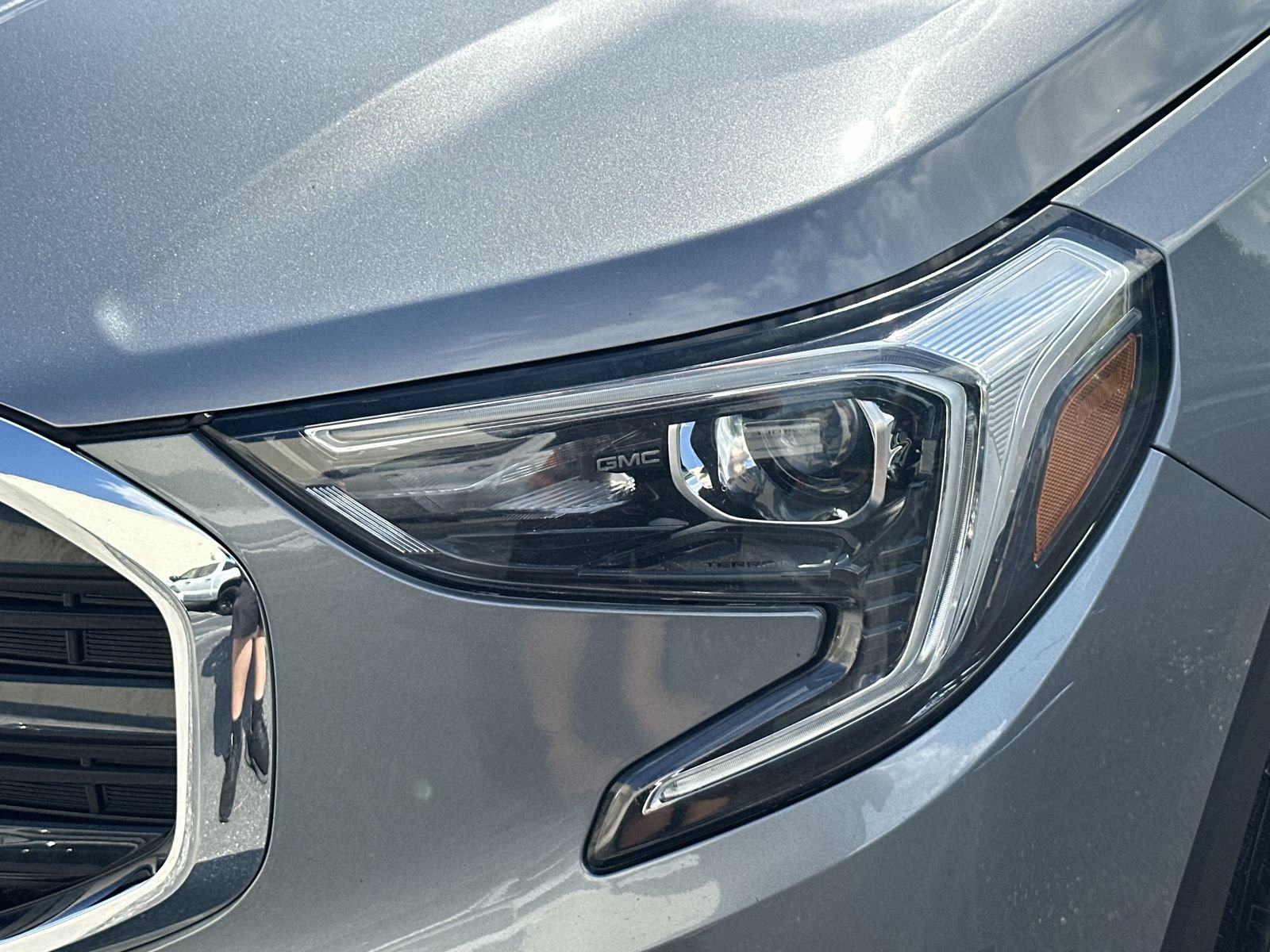 Used 2019 GMC Terrain SLE w/ Driver Convenience Package FWD image 11