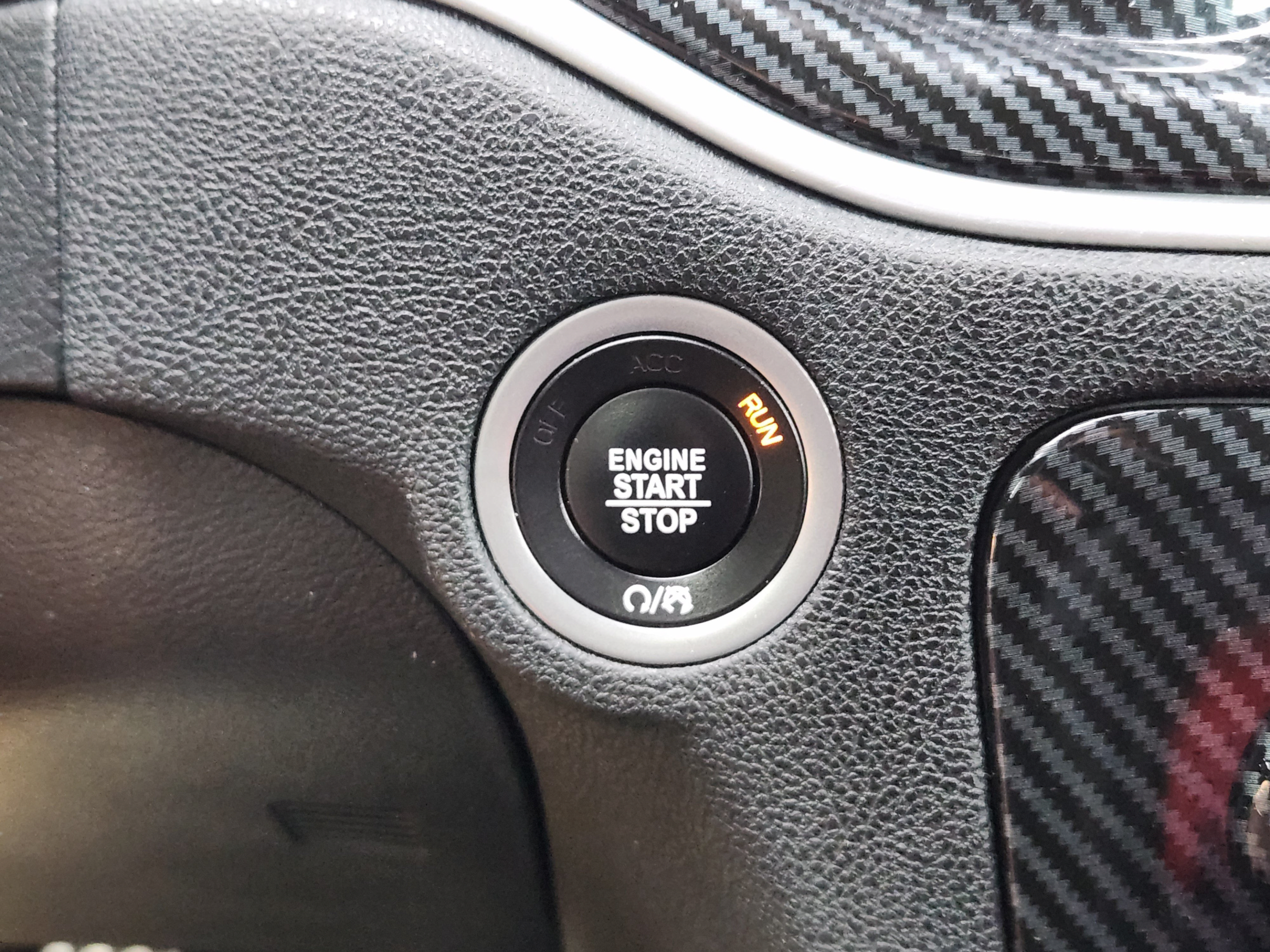 Used 2018 Dodge Charger R/T RWD image 14