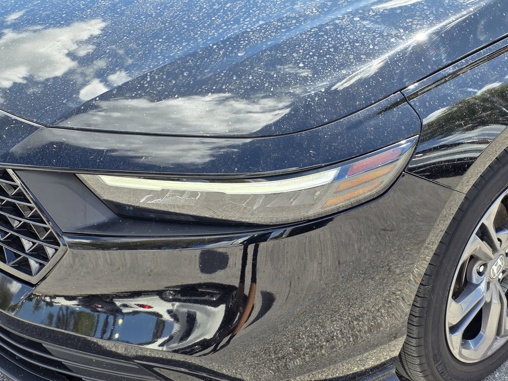 Used 2023 Honda Accord EX image 6