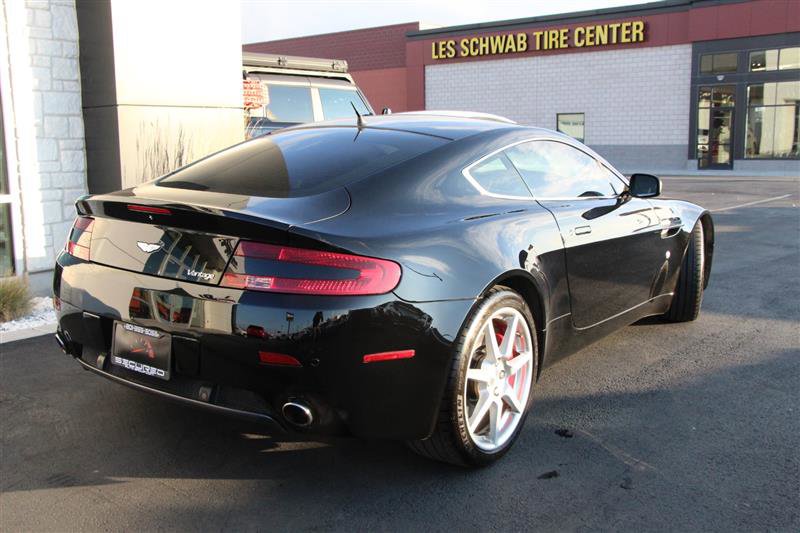 Used 2006 Aston Martin V8 Vantage Coupe image 10