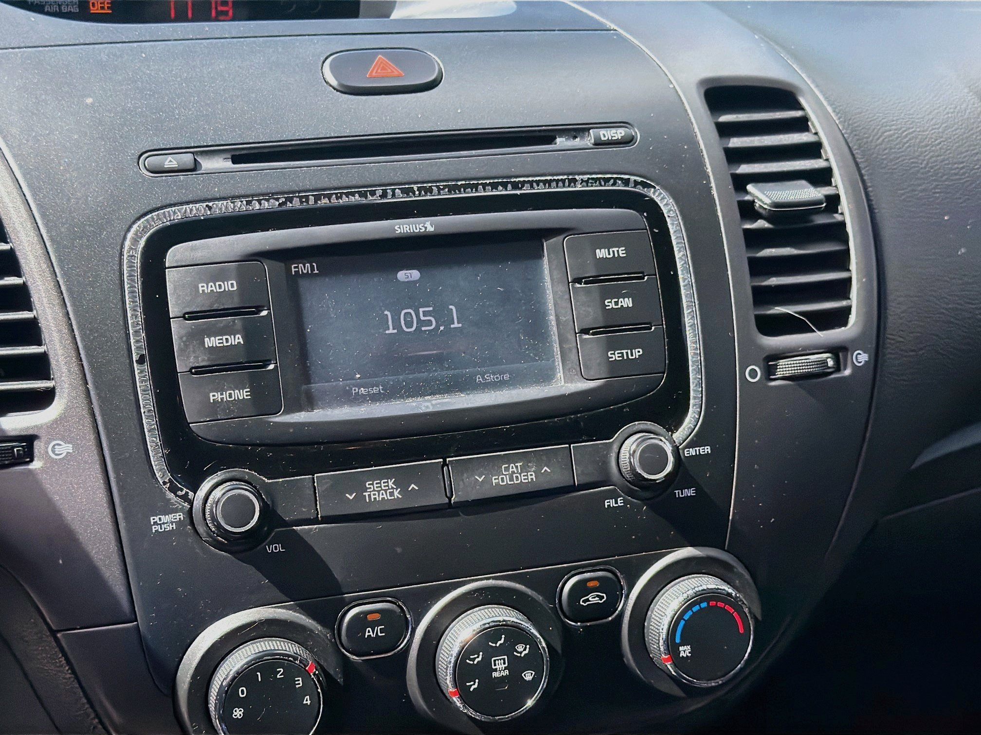 Used 2018 Kia Forte LX w/ LX Rear Camera Package FWD image 12
