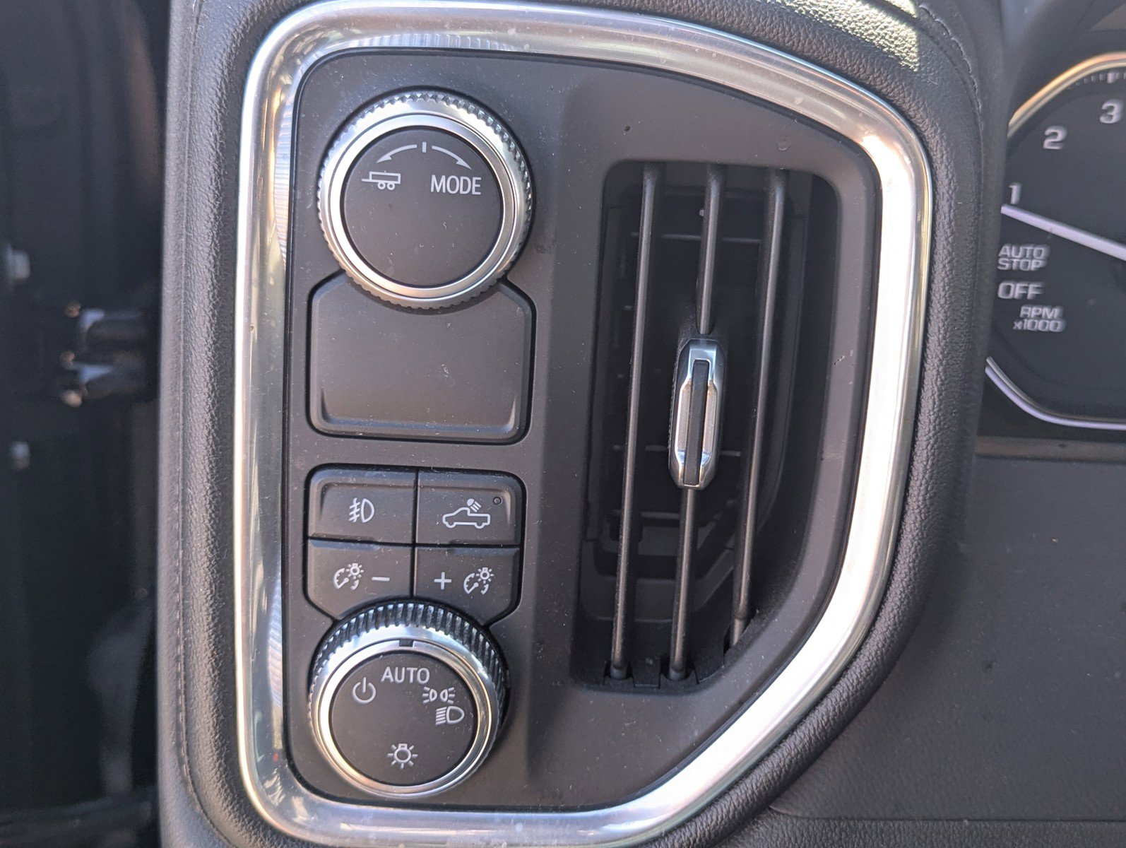 Used 2021 GMC Sierra 1500 Elevation image 15