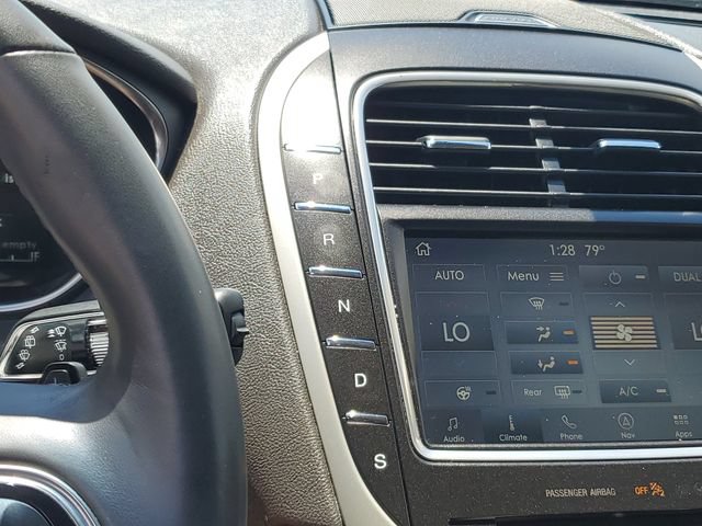 Used 2019 Lincoln Nautilus Select AWD/4WD image 18