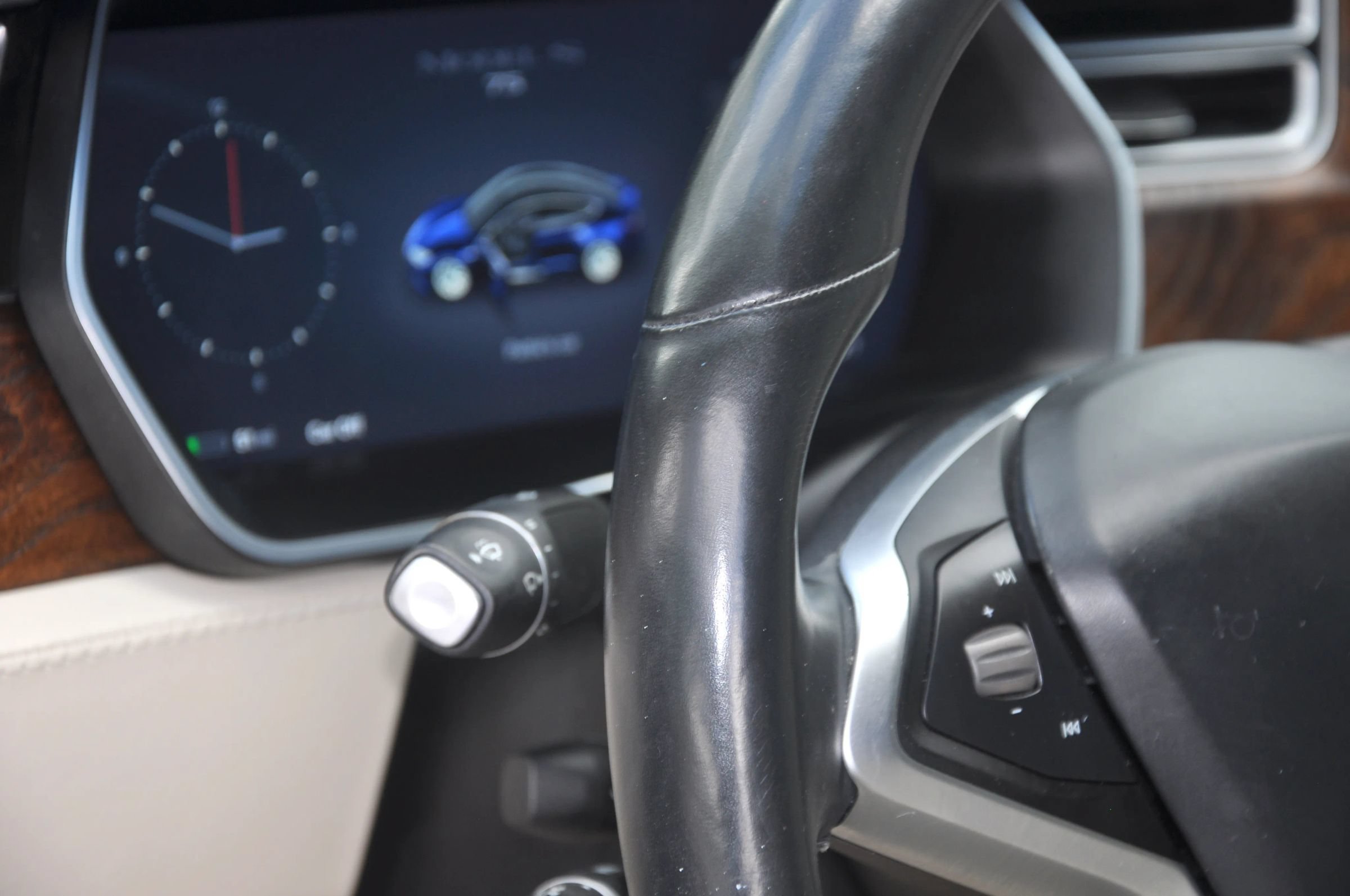 Used 2017 Tesla Model S 75 RWD image 33