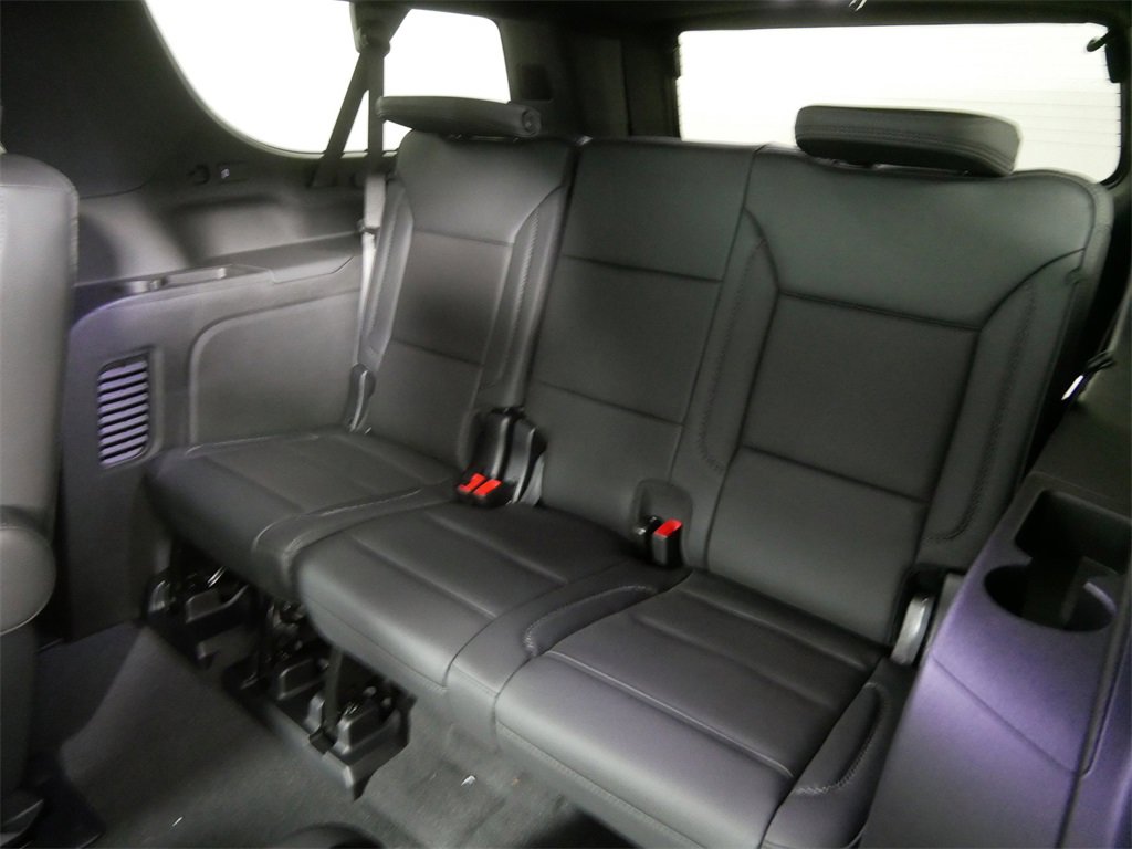 New 2026 GMC Yukon XL Denali w/ Denali Reserve Package image 15
