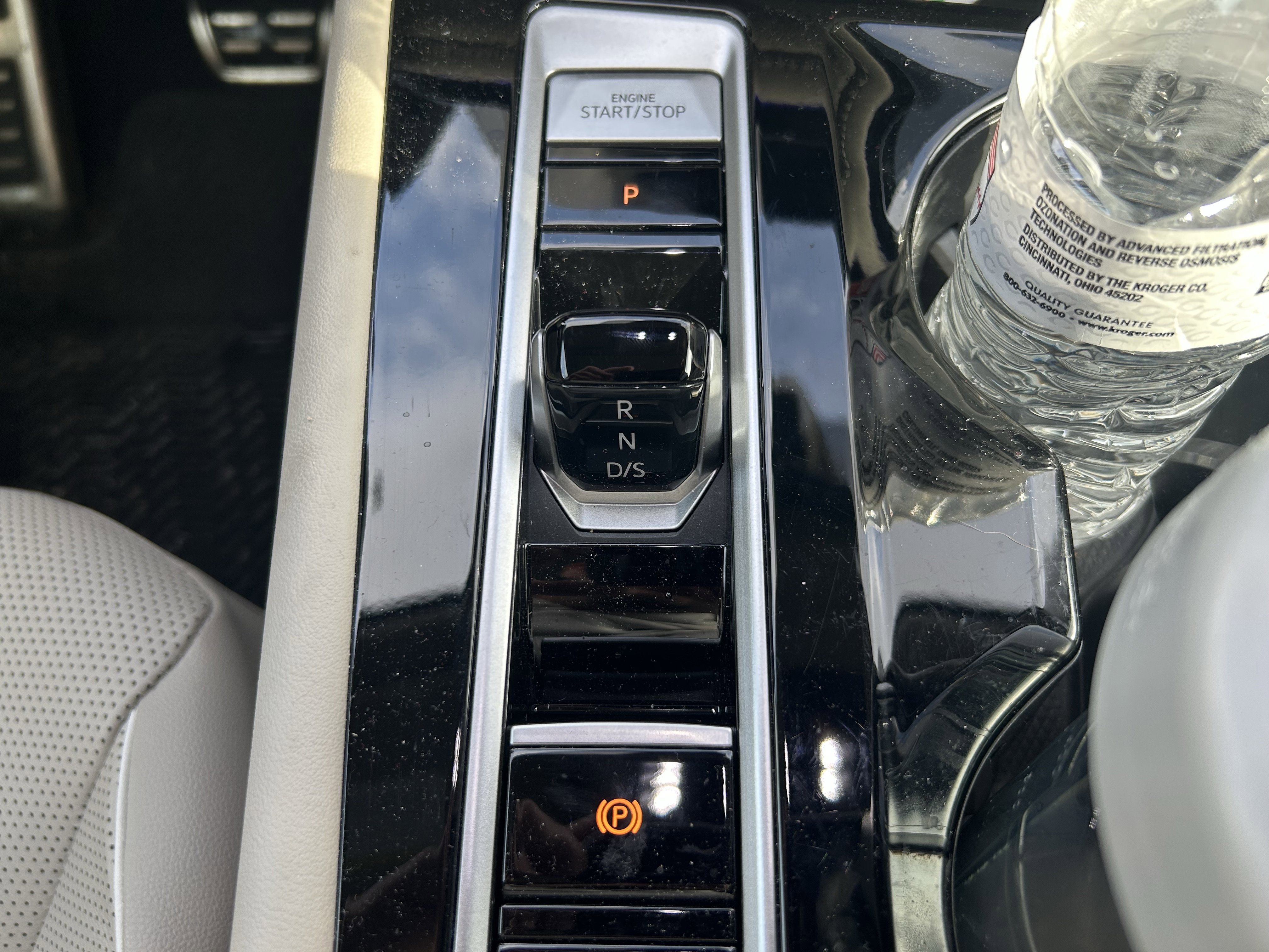 New 2026 Volkswagen Atlas SEL Premium R-Line image 14