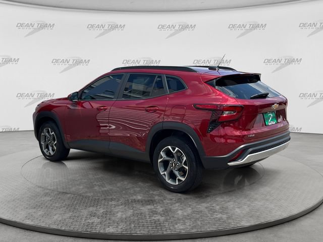Used 2024 Chevrolet Trax LT w/ Driver Confidence Package FWD image 6