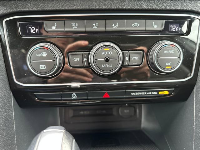 Used 2022 Volkswagen Atlas Cross Sport SEL Premium R-Line AWD/4WD image 27