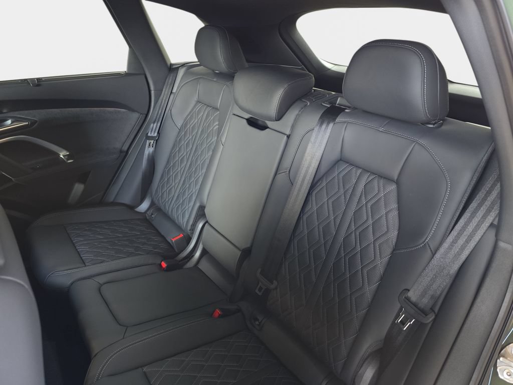 New 2026 Audi SQ5 Prestige AWD/4WD image 12