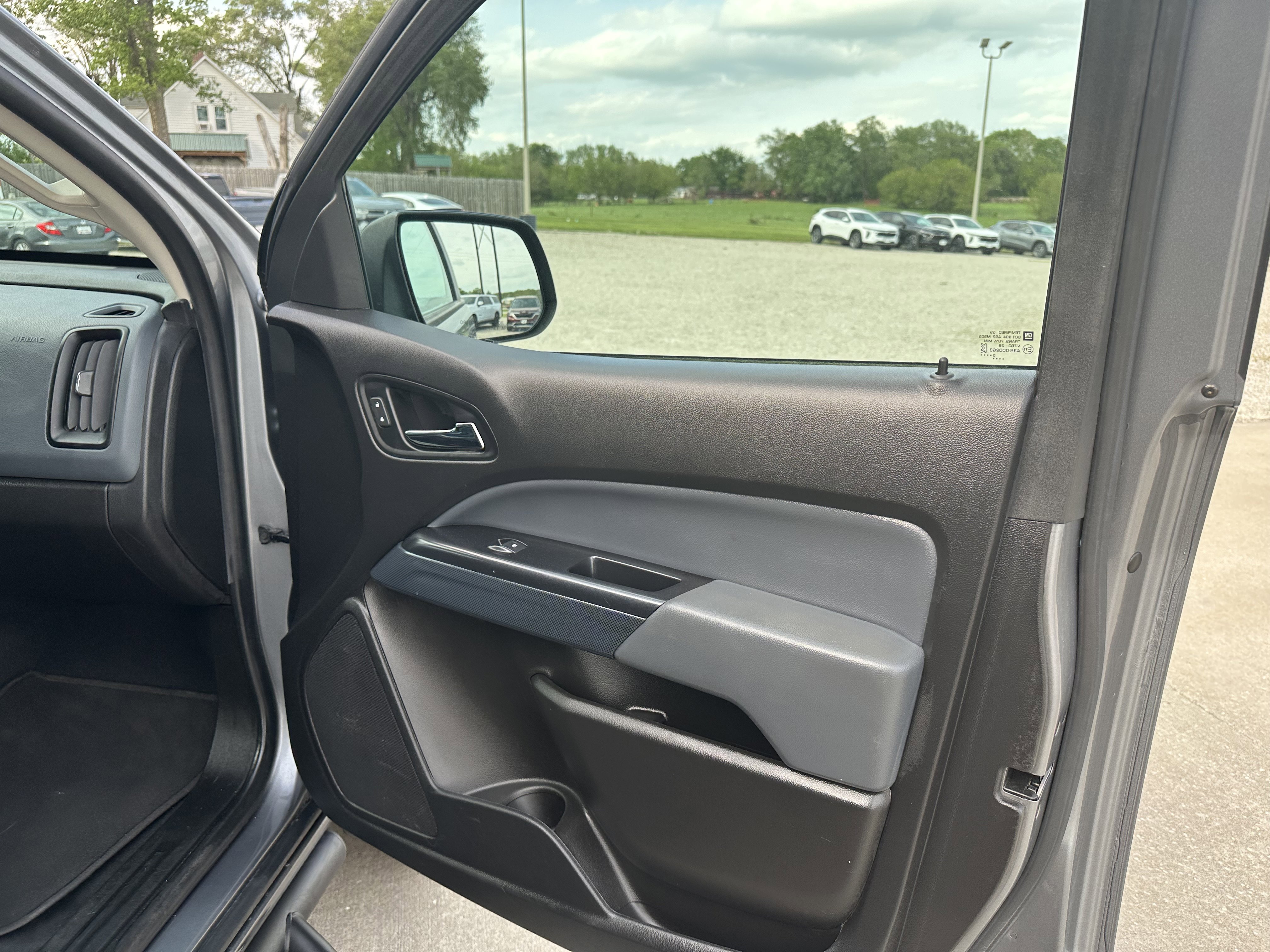 Used 2021 Chevrolet Colorado Z71 w/ Safety Package AWD/4WD image 50