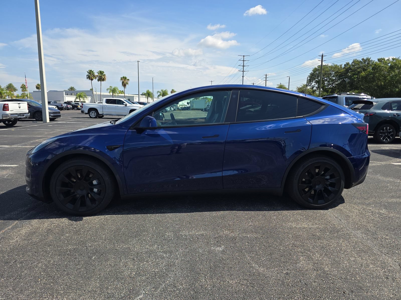 Used 2021 Tesla Model Y Long Range AWD/4WD image 5
