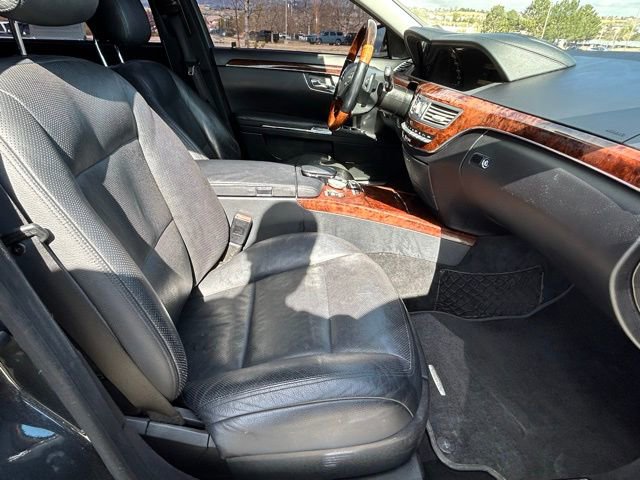 Used 2011 Mercedes-Benz S 550 4MATIC image 28