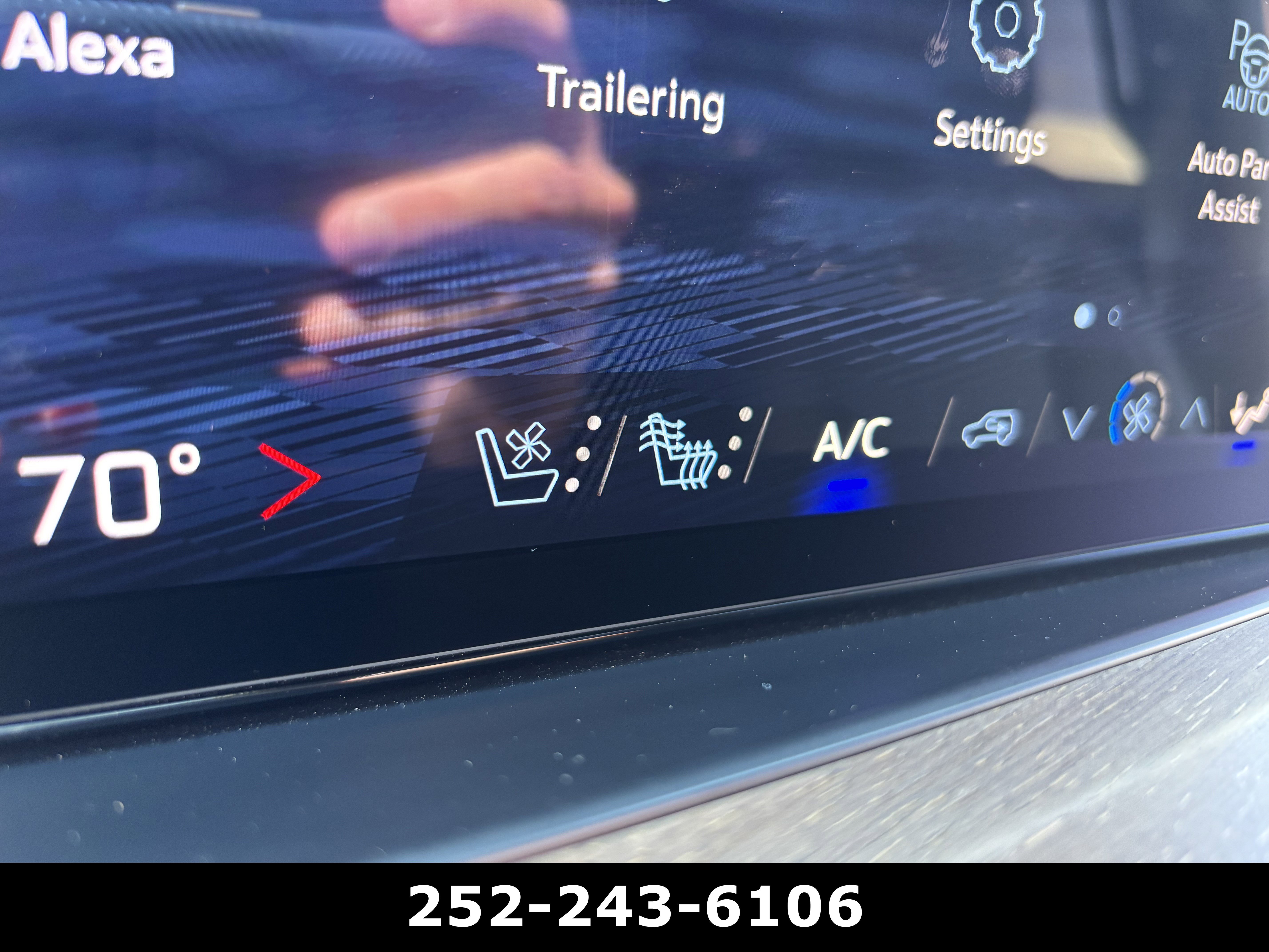 Used 2025 Chevrolet Tahoe High Country AWD/4WD image 43