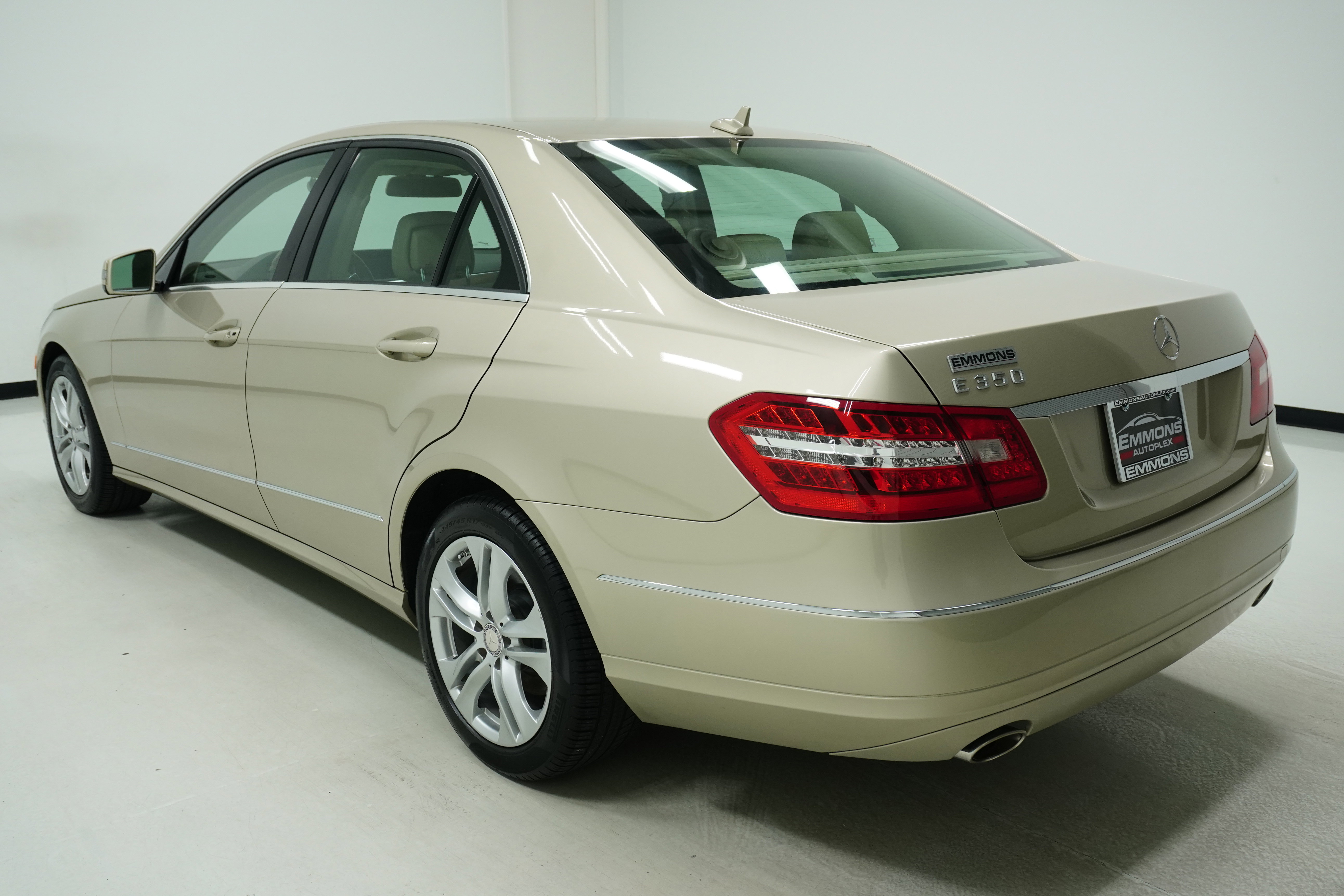 Used 2011 Mercedes-Benz E 350 Sedan image 6