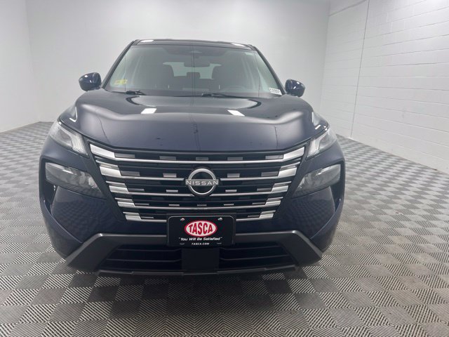 Used 2026 Nissan Rogue SV AWD/4WD image 3