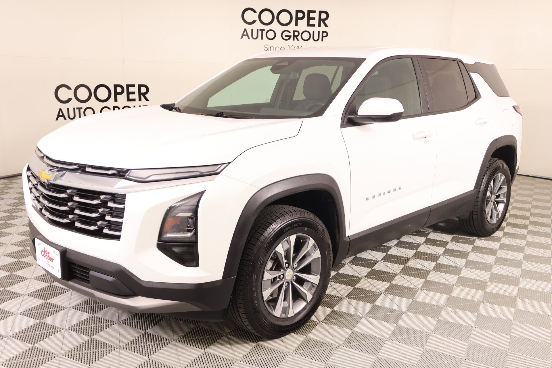 Used 2025 Chevrolet Equinox LT FWD image 10