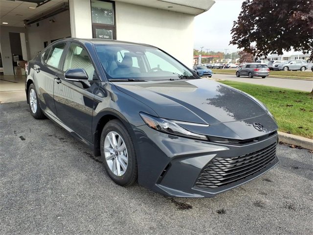 New 2026 Toyota Camry LE image 5