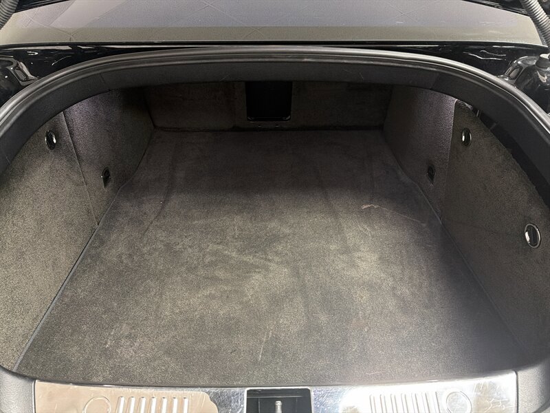 Used 2015 Bentley Flying Spur V8 image 43