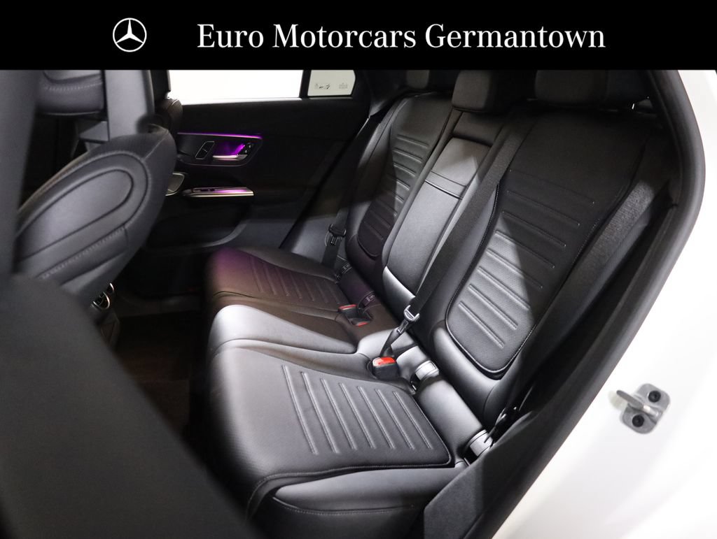 Used 2023 Mercedes-Benz GLC 300 4MATIC w/ AMG Line image 39