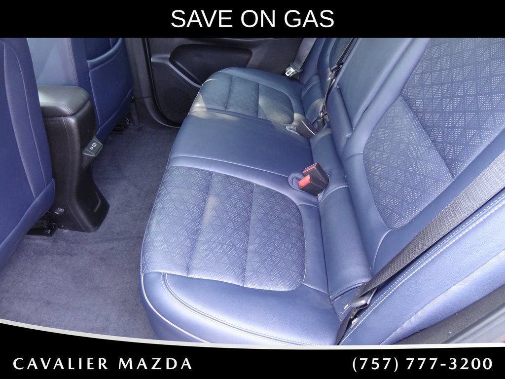 Used 2022 Chevrolet Bolt EUV Premier FWD image 12