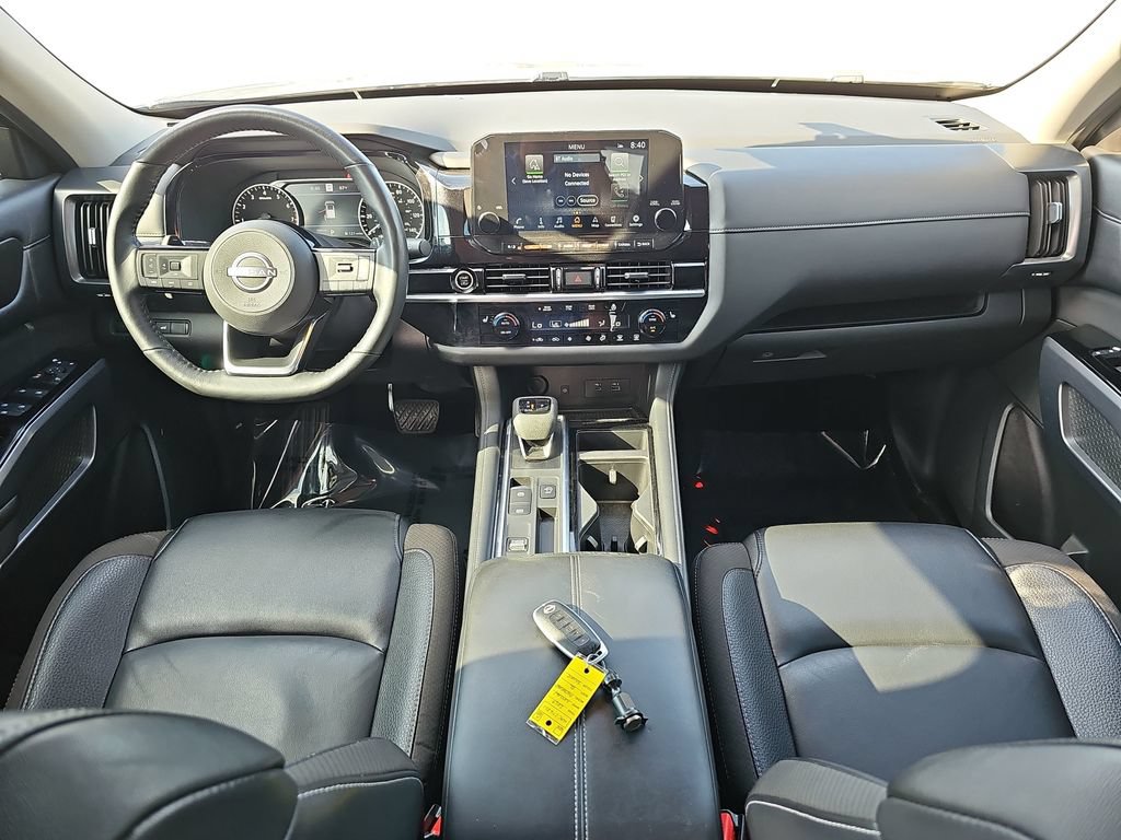 Used 2023 Nissan Pathfinder SL w/ Black Appearance Package FWD image 13