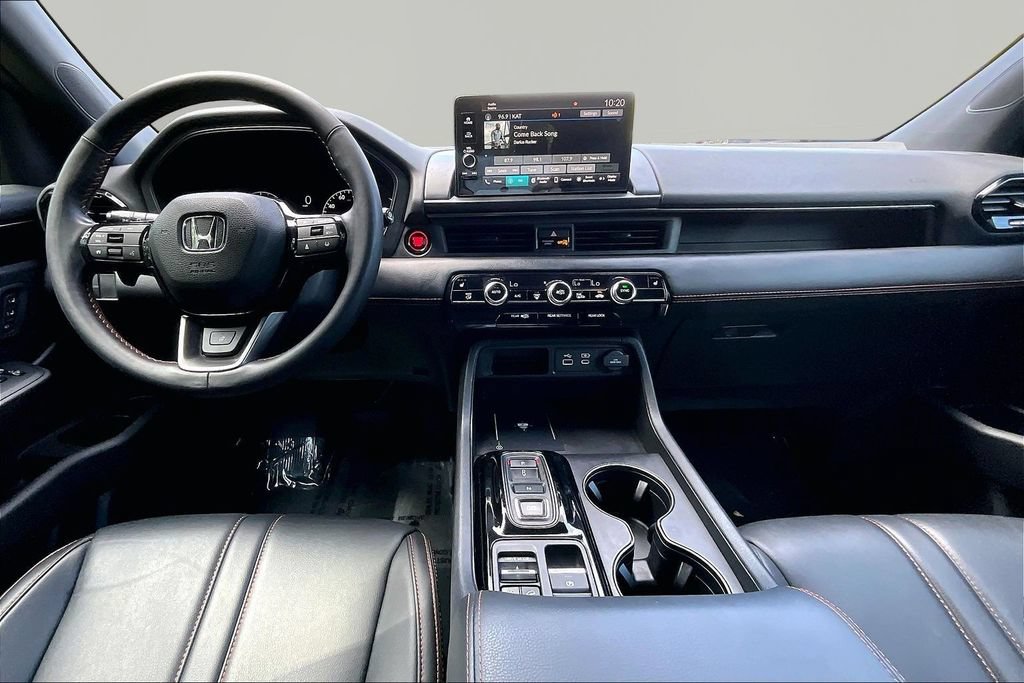 Used 2023 Honda Pilot TrailSport image 8