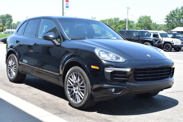 Used 2017 Porsche Cayenne Platinum Edition AWD/4WD image 12
