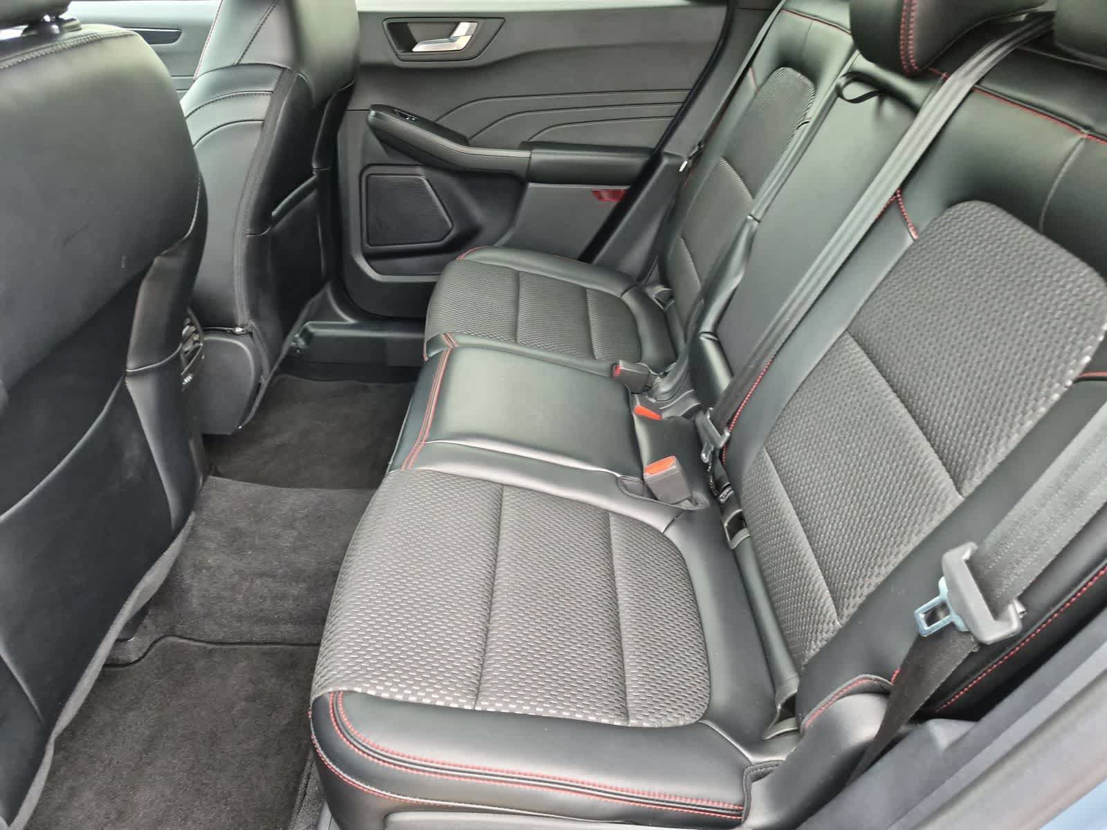 Used 2024 Ford Escape ST-Line w/ Tech Pack #1 AWD/4WD image 19