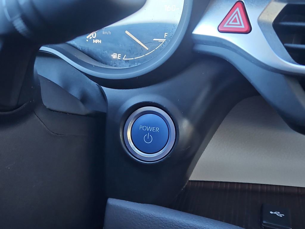 Used 2024 Toyota Sienna LE image 17