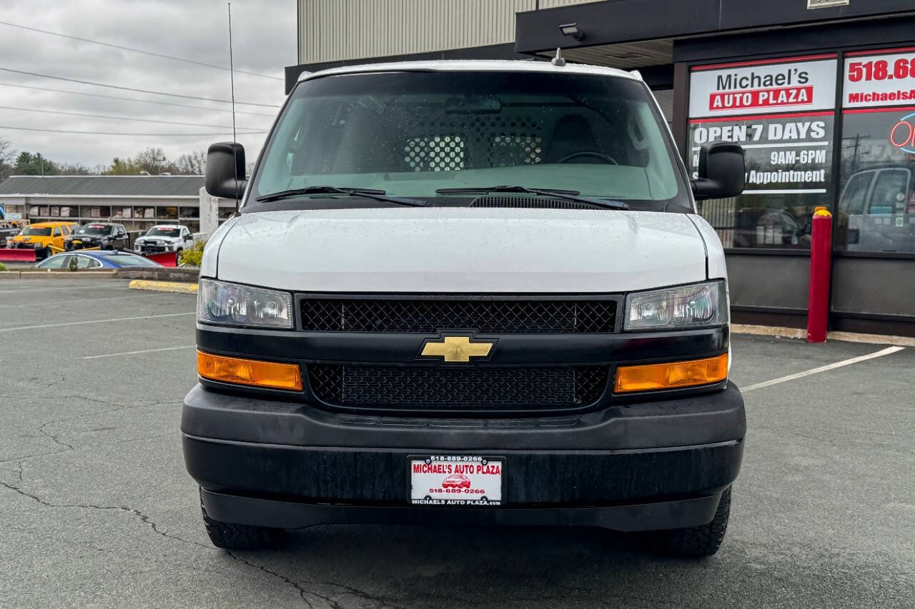 Used 2020 Chevrolet Express 2500 w/ Driver Convenience Package RWD image 9