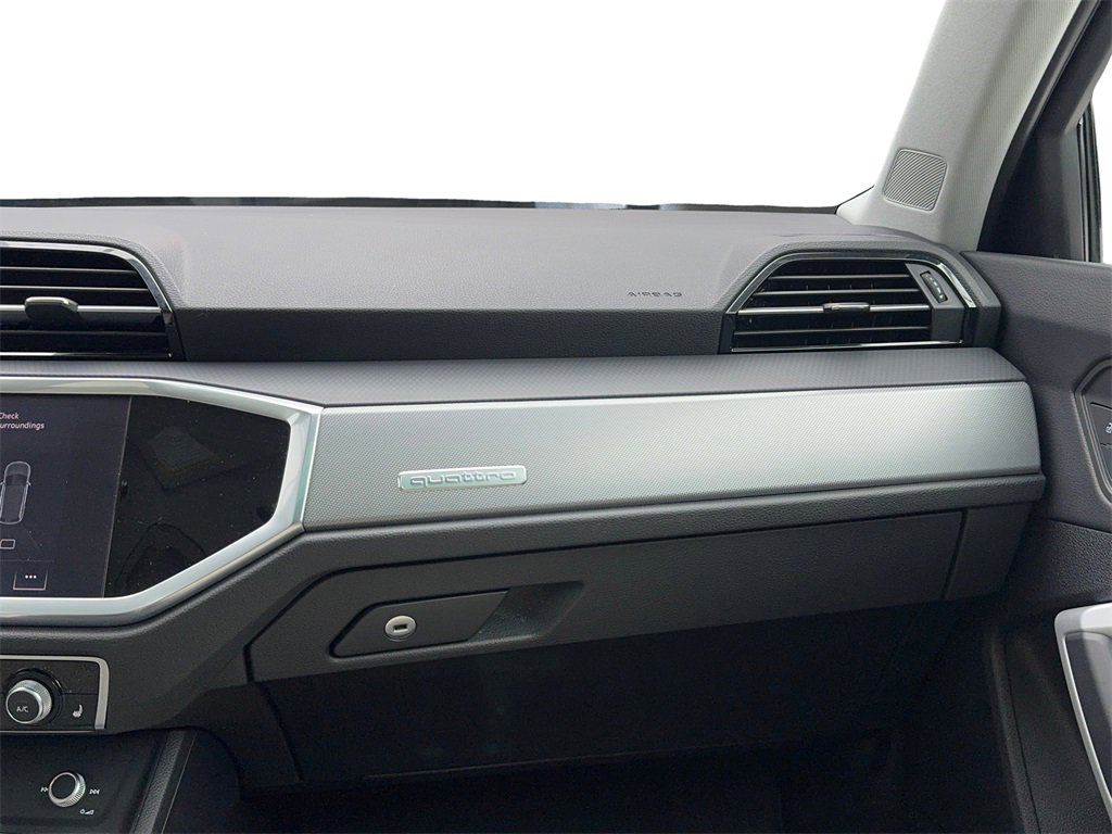 Used 2022 Audi Q3 2.0T Premium Plus image 21