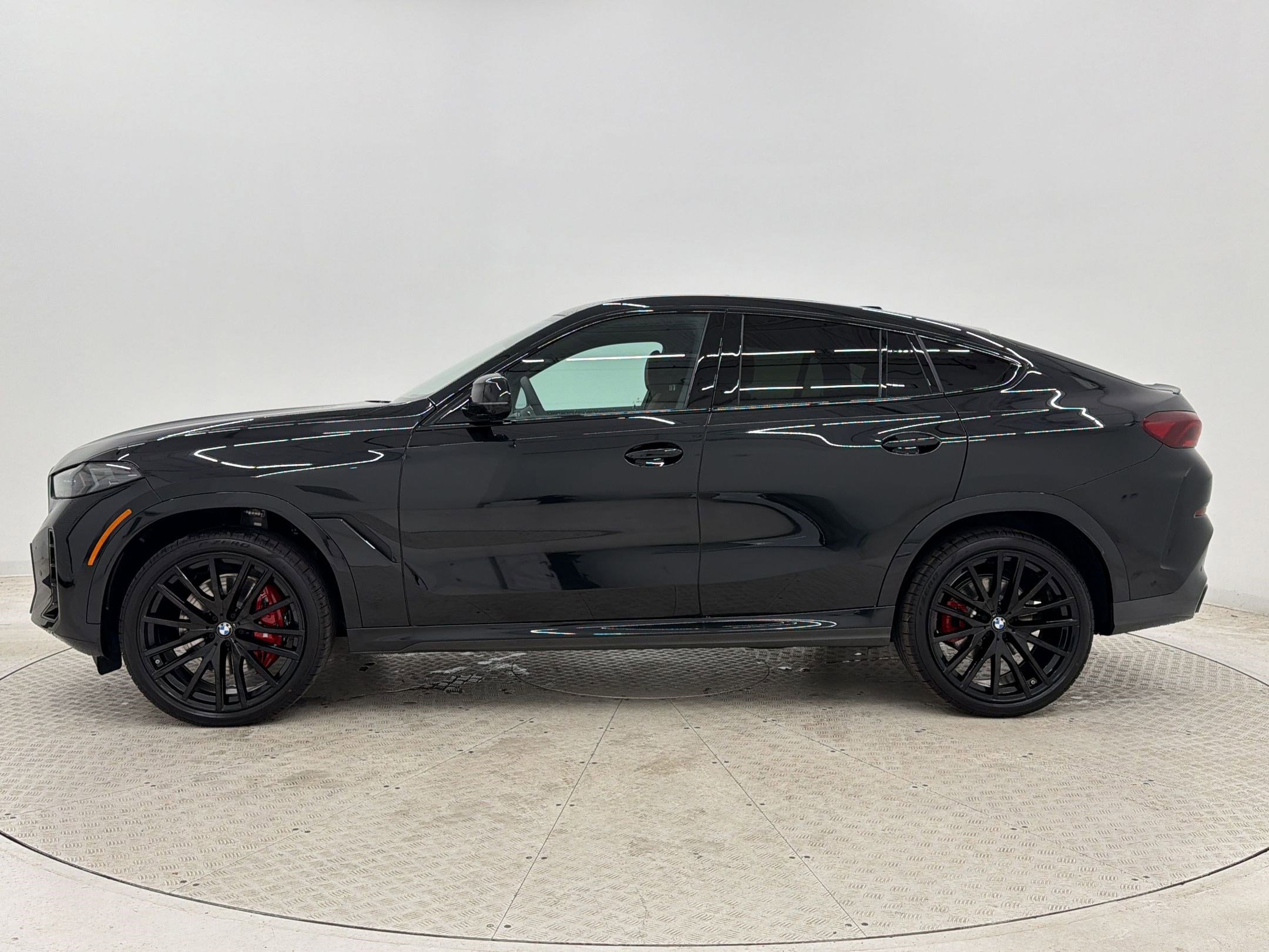 New 2027 BMW X6 xDrive40i AWD/4WD image 2