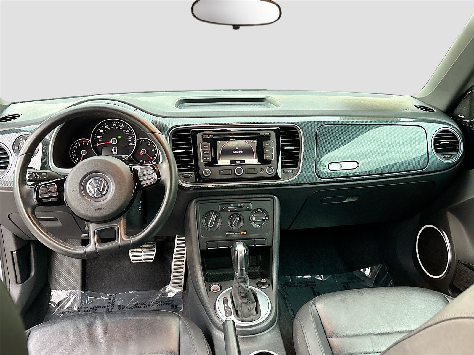 Used 2012 Volkswagen Beetle Turbo FWD image 22