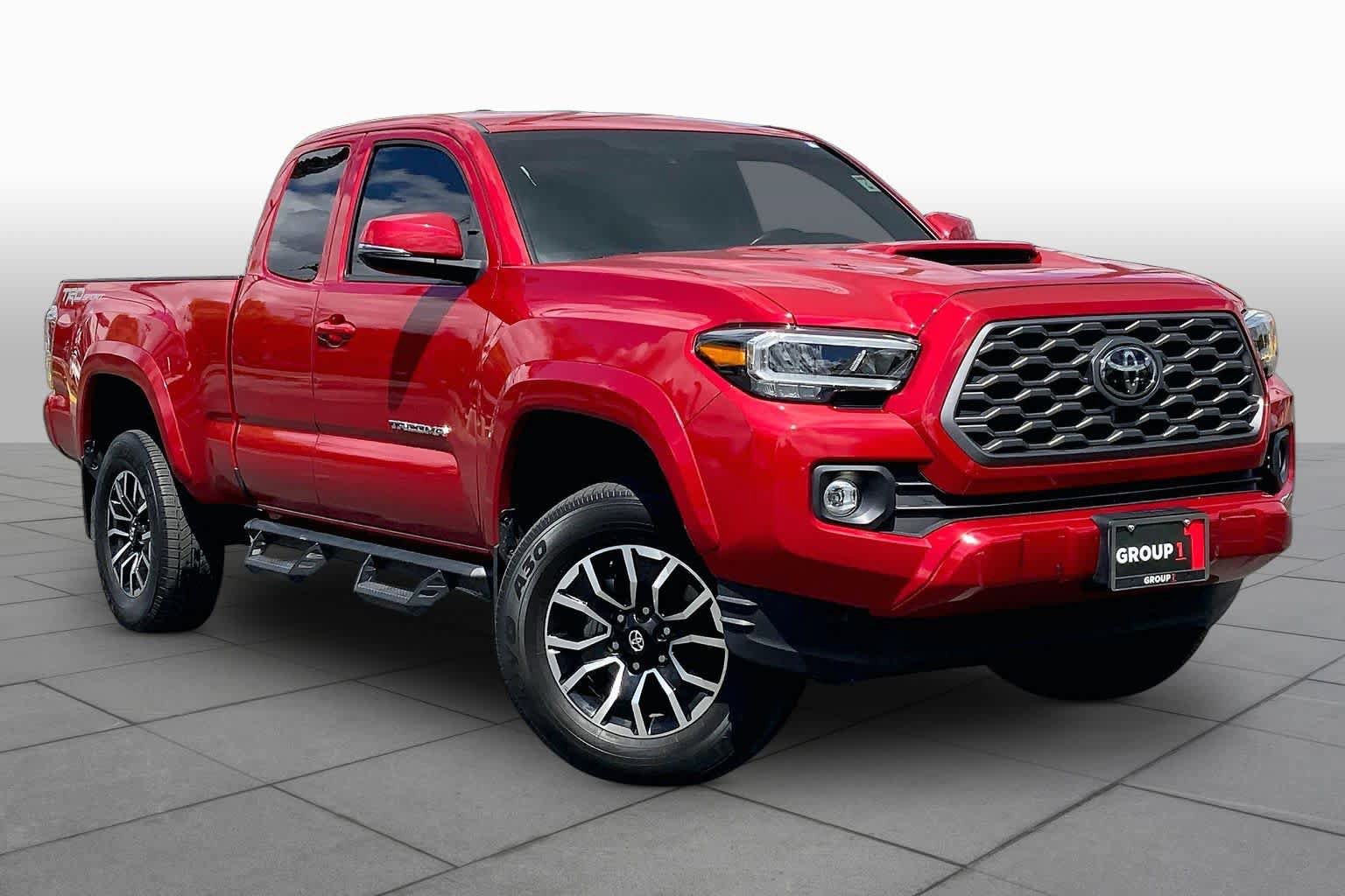 Used 2022 Toyota Tacoma TRD Sport w/ TRD Premium Sport Package RWD image 2