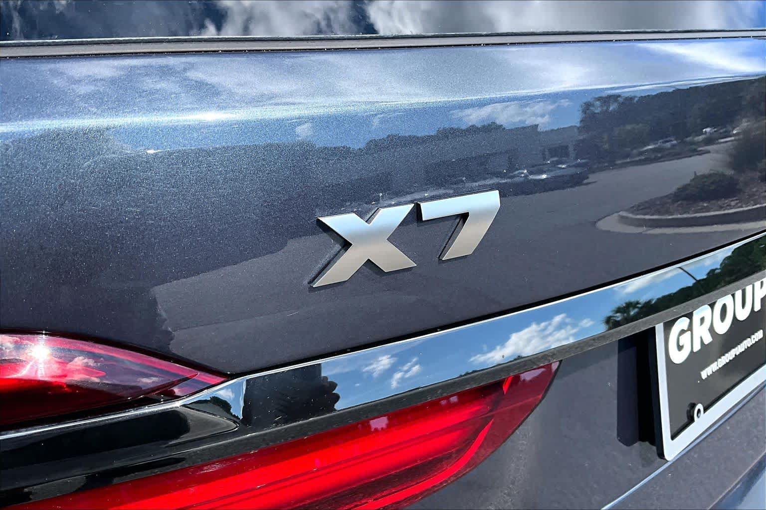 Used 2022 BMW X7 M50i w/ Dynamic Handling Package AWD/4WD image 31
