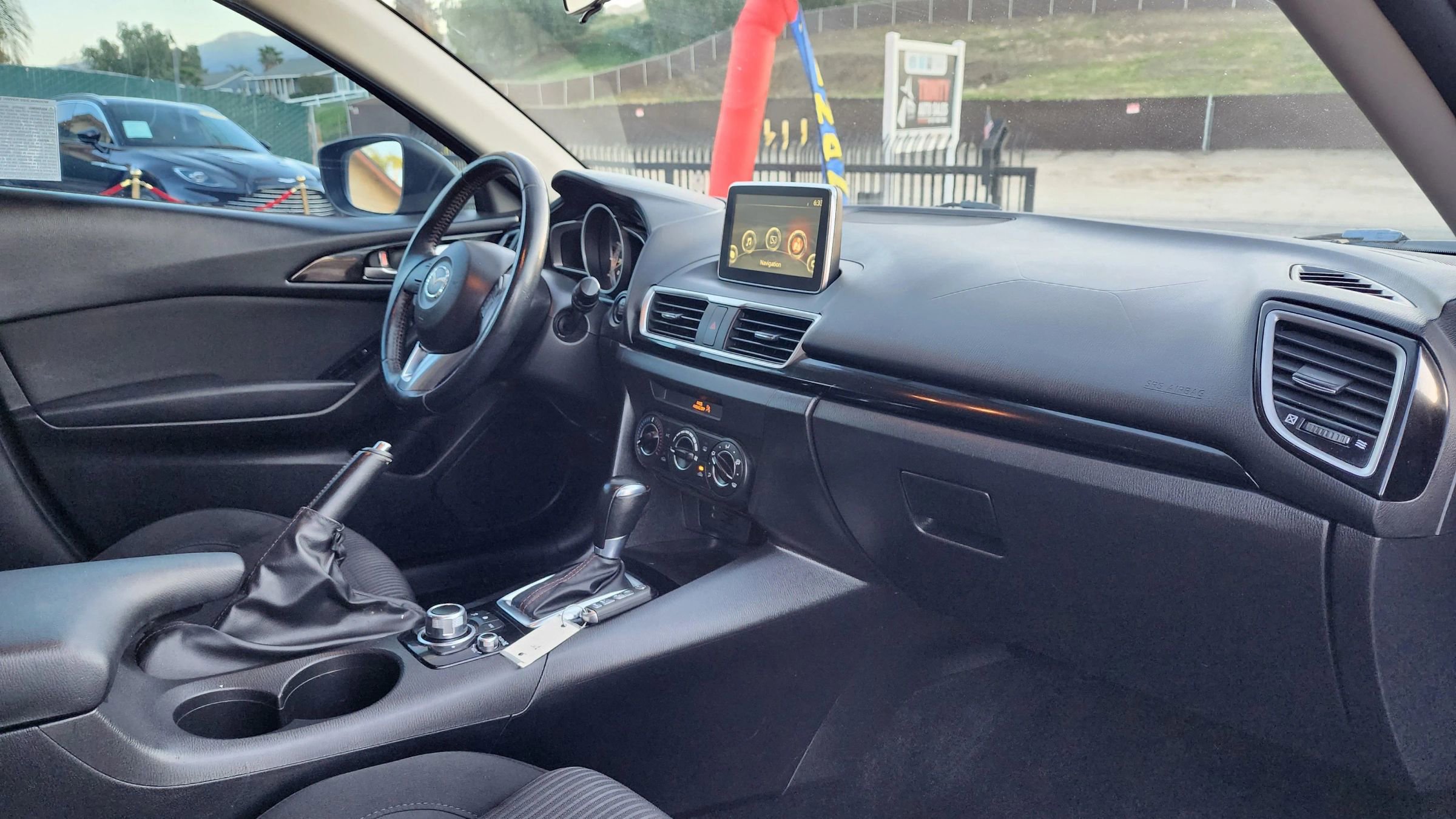 Used 2016 MAZDA MAZDA3 i Touring image 17