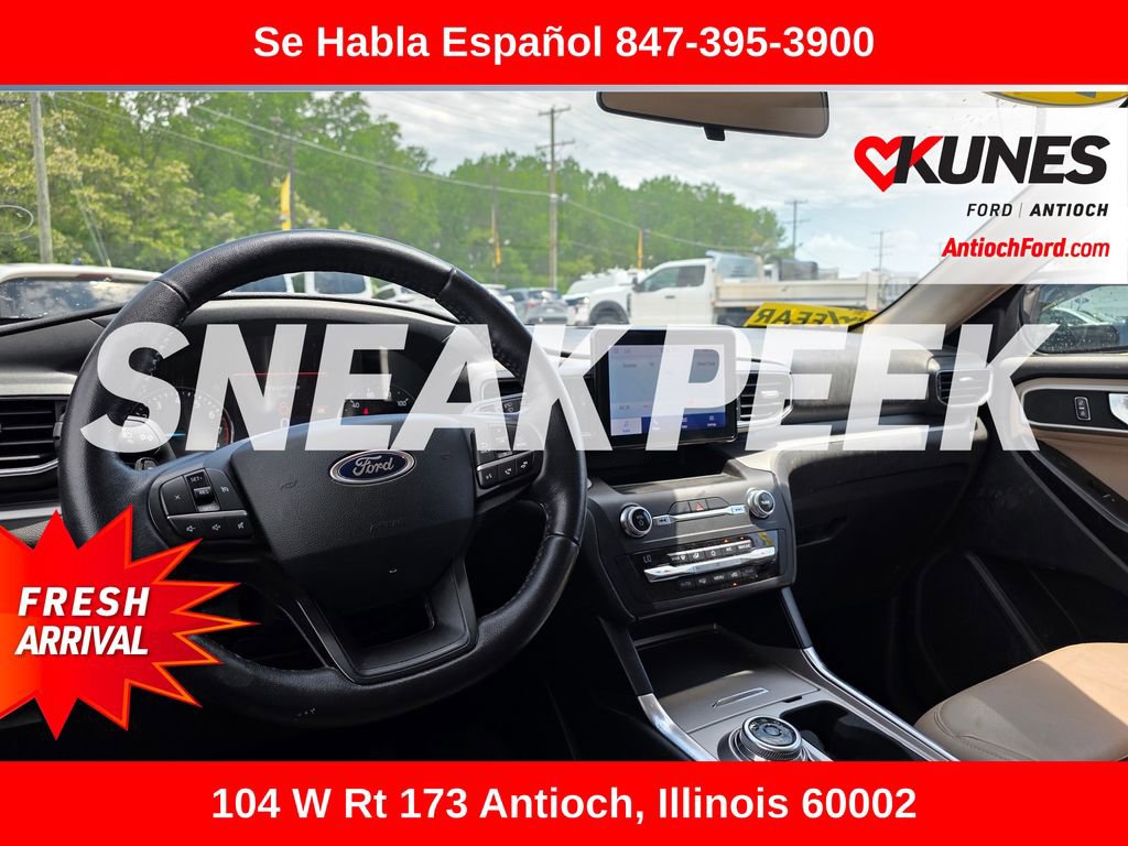 Used 2020 Ford Explorer XLT w/ Equipment Group 202A AWD/4WD image 12
